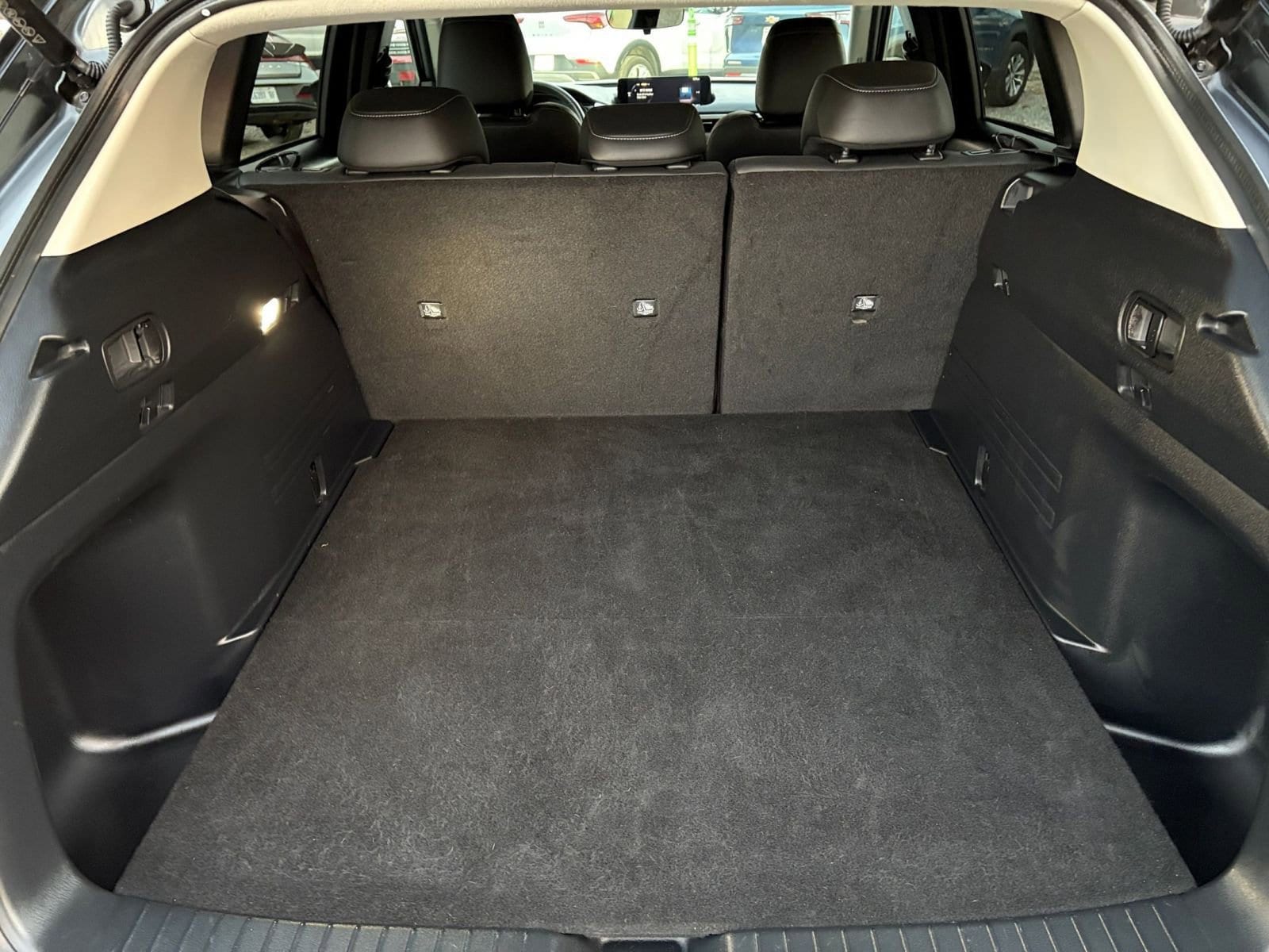 Thumbnail: 2025 Mazda CX-50 - 31