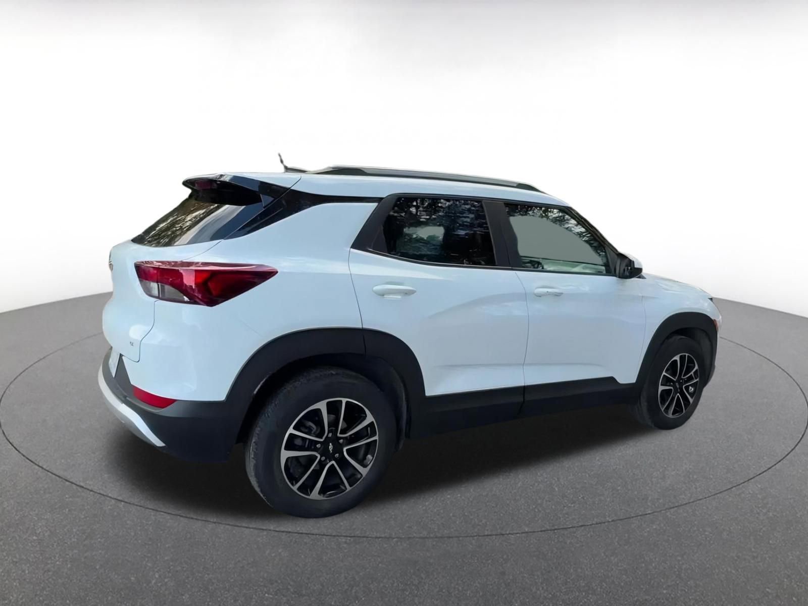 Thumbnail: 2025 Chevrolet TrailBlazer - 15