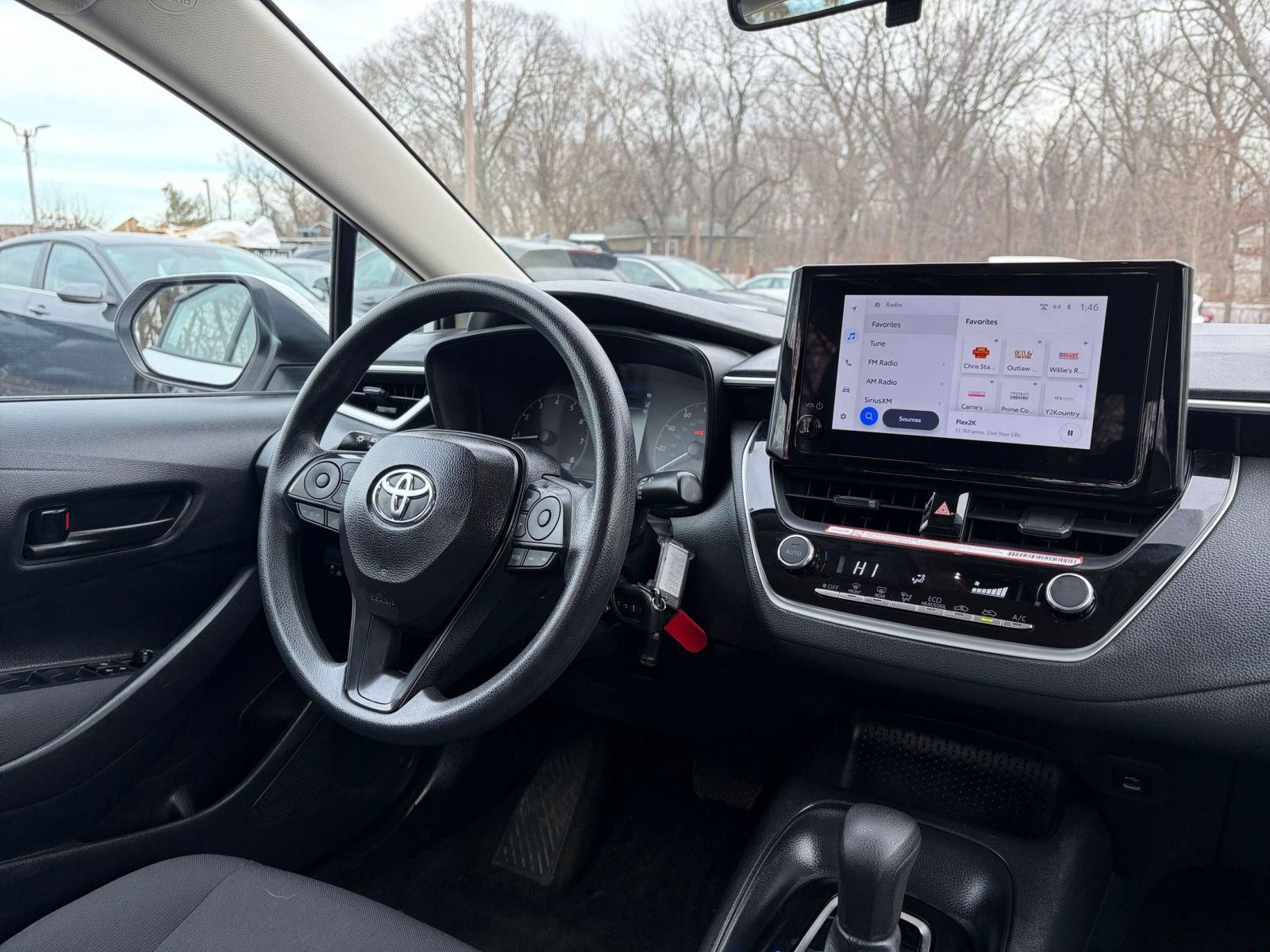 Thumbnail: 2025 Toyota Corolla - 32