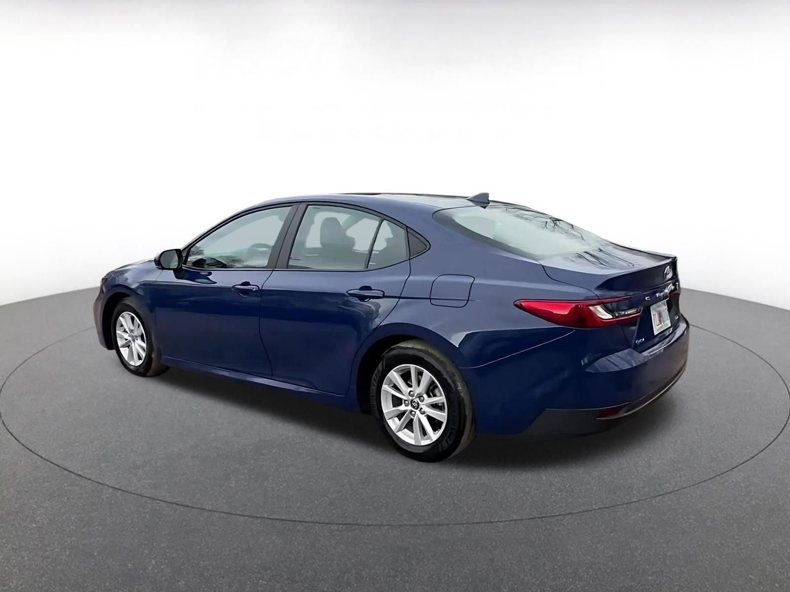 Thumbnail: 2025 Toyota Camry - 10