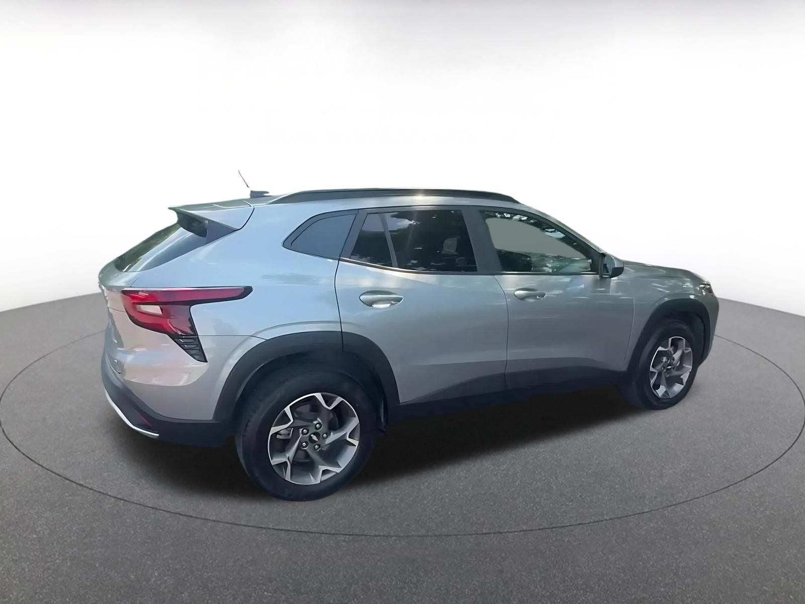 Thumbnail: 2025 Chevrolet Trax - 14