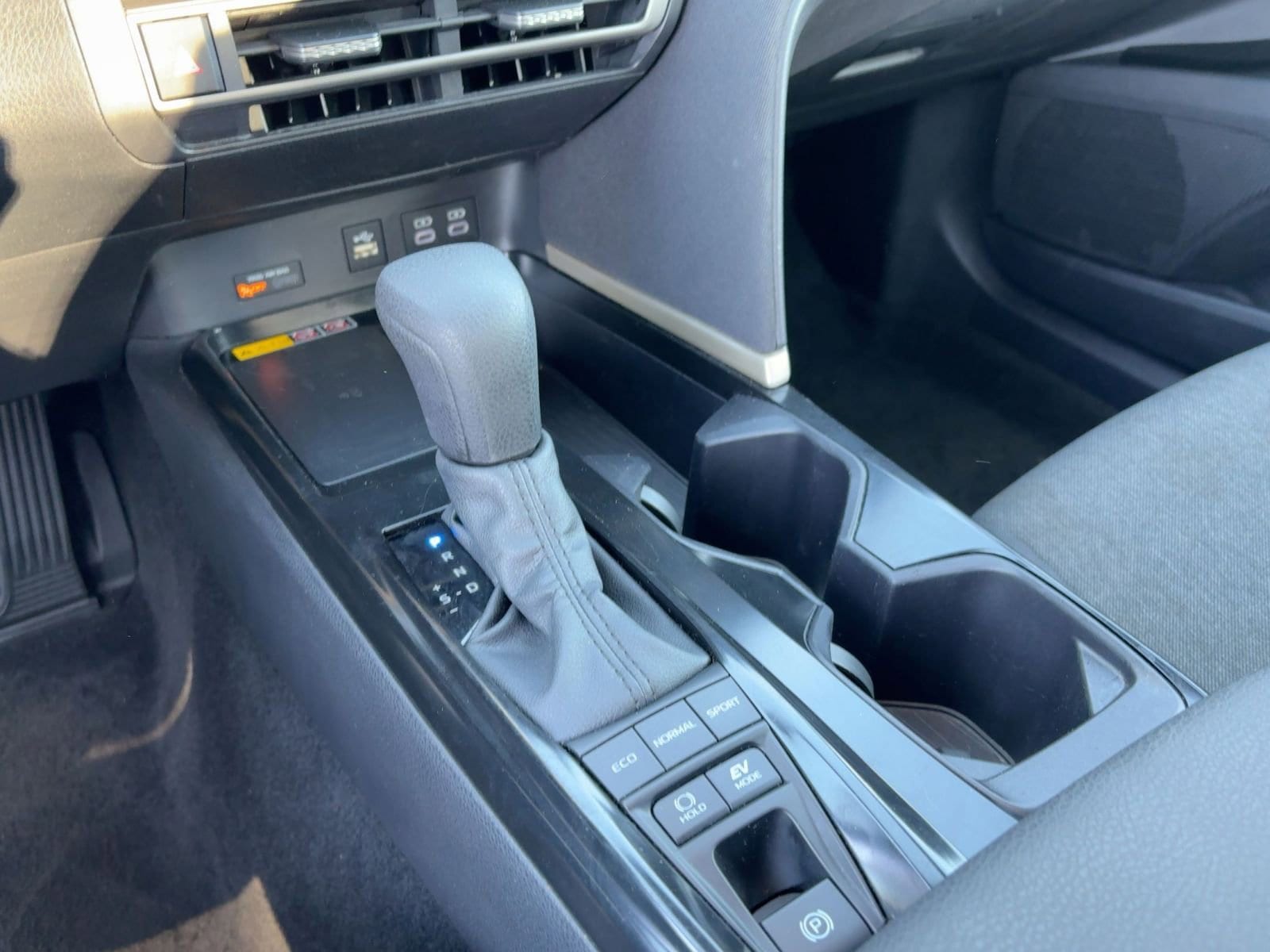 Thumbnail: 2025 Toyota Camry - 21