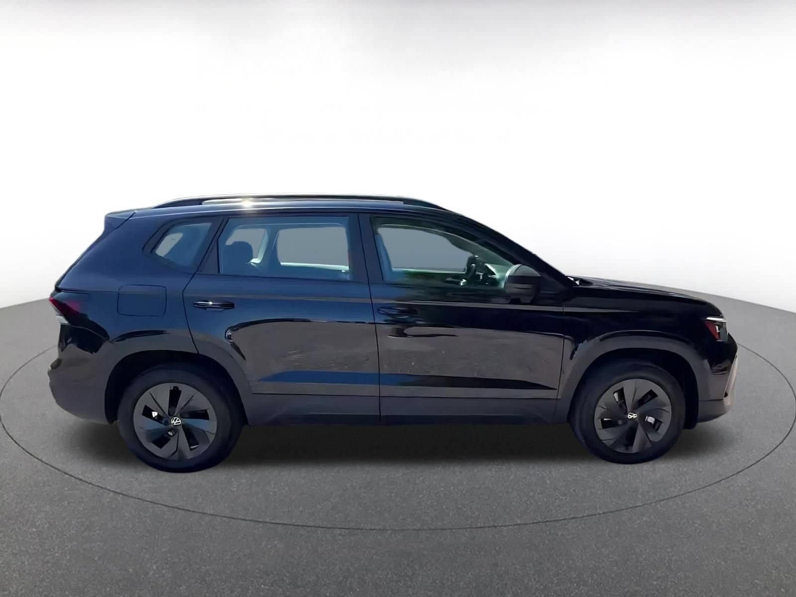 Thumbnail: 2026 Volkswagen Taos - 12