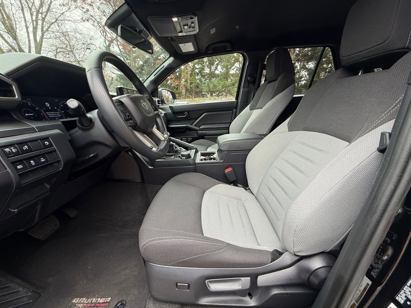 Thumbnail: 2025 Toyota 4Runner - 27