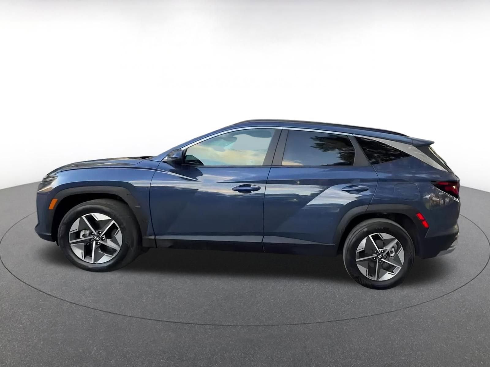 Thumbnail: 2025 Hyundai Tucson - 9