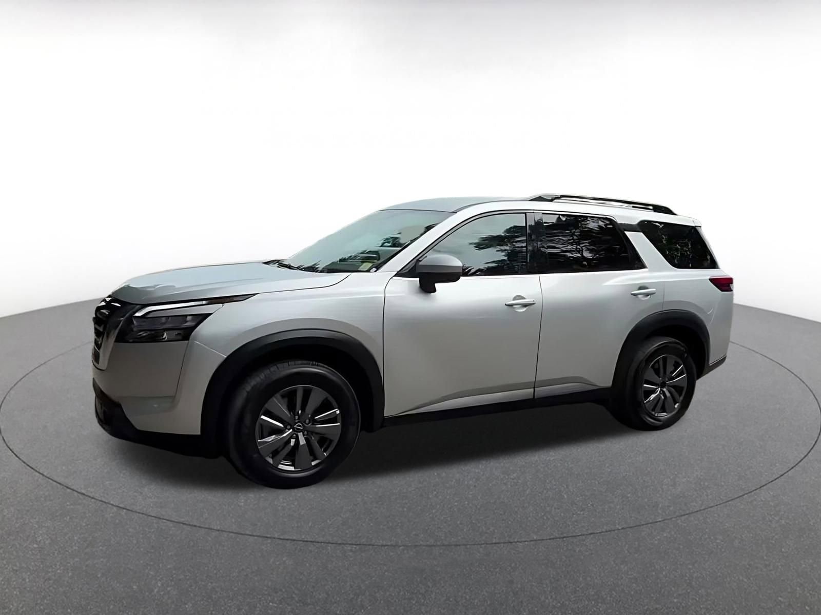 Thumbnail: 2025 Nissan Pathfinder - 8