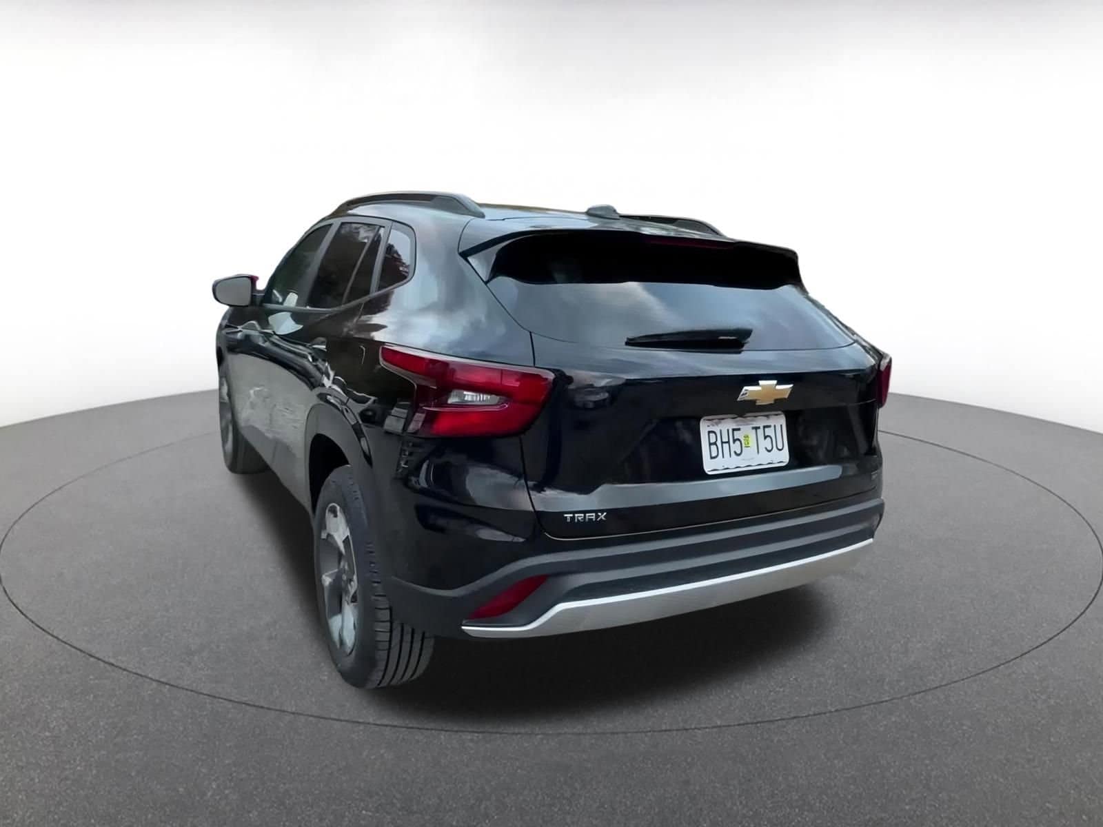 Thumbnail: 2025 Chevrolet Trax - 11