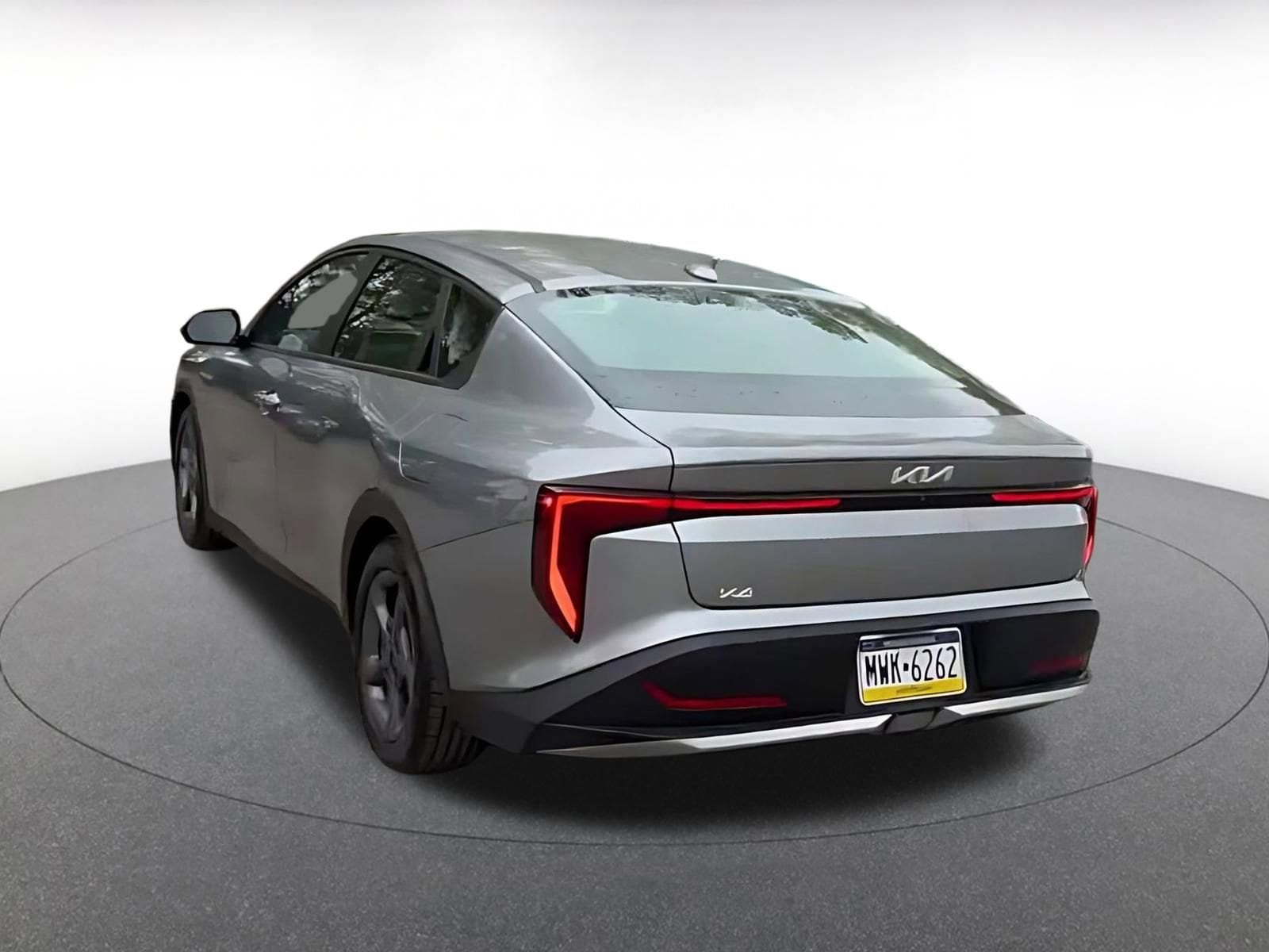 Thumbnail: 2025 Kia K4 - 10