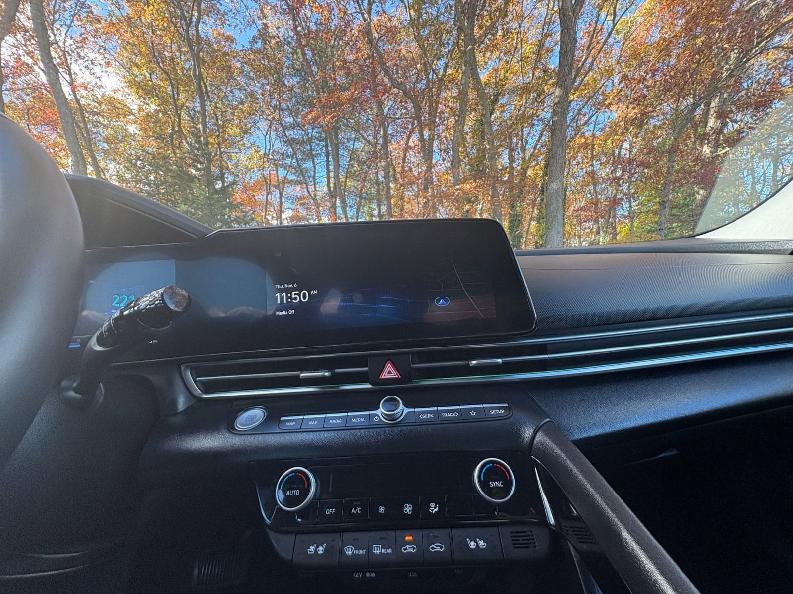 Thumbnail: 2025 Hyundai Elantra - 18