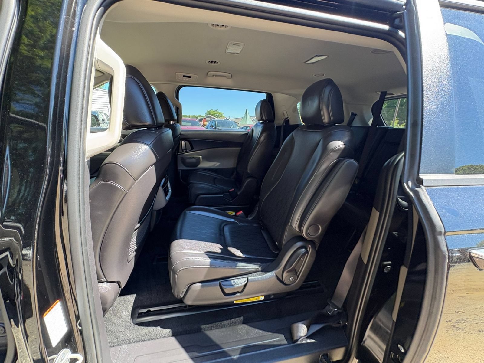 Thumbnail: 2026 Kia Carnival - 24
