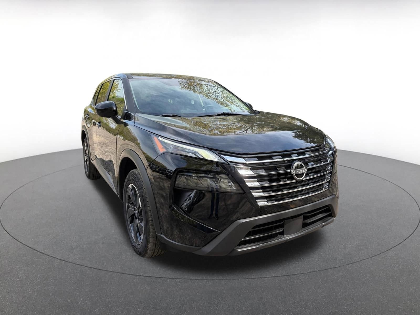 Thumbnail: 2025 Nissan Rogue - 1
