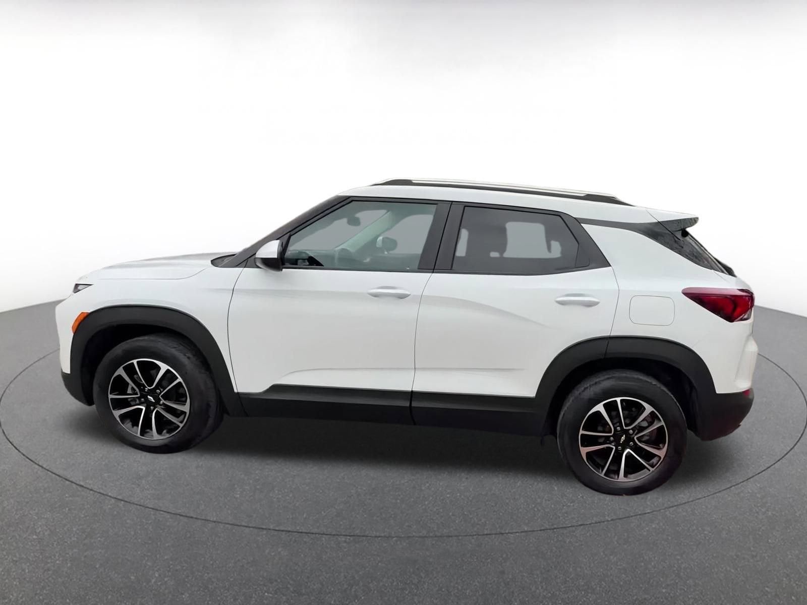 Thumbnail: 2025 Chevrolet TrailBlazer - 9