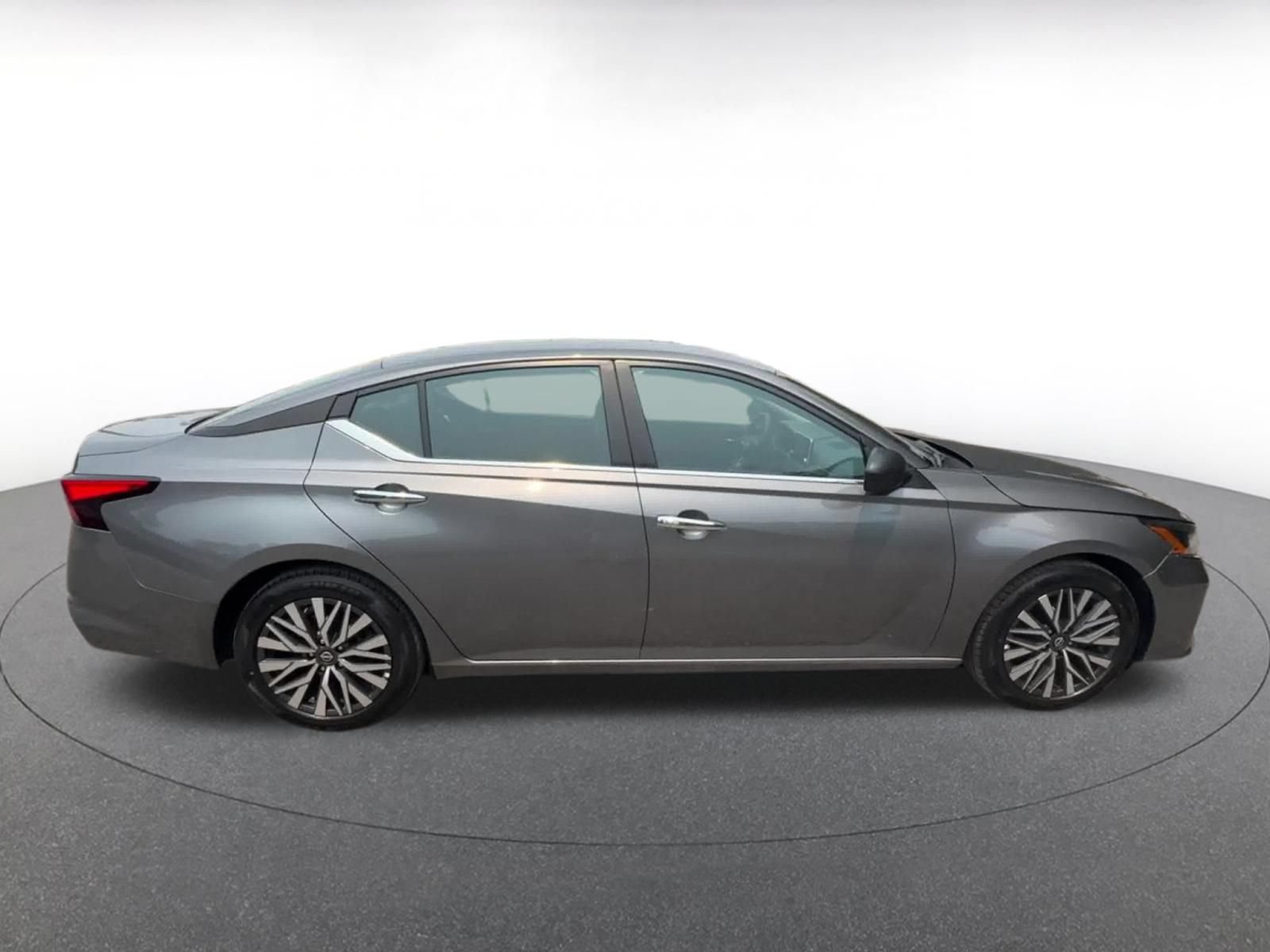 Thumbnail: 2025 Nissan Altima - 16