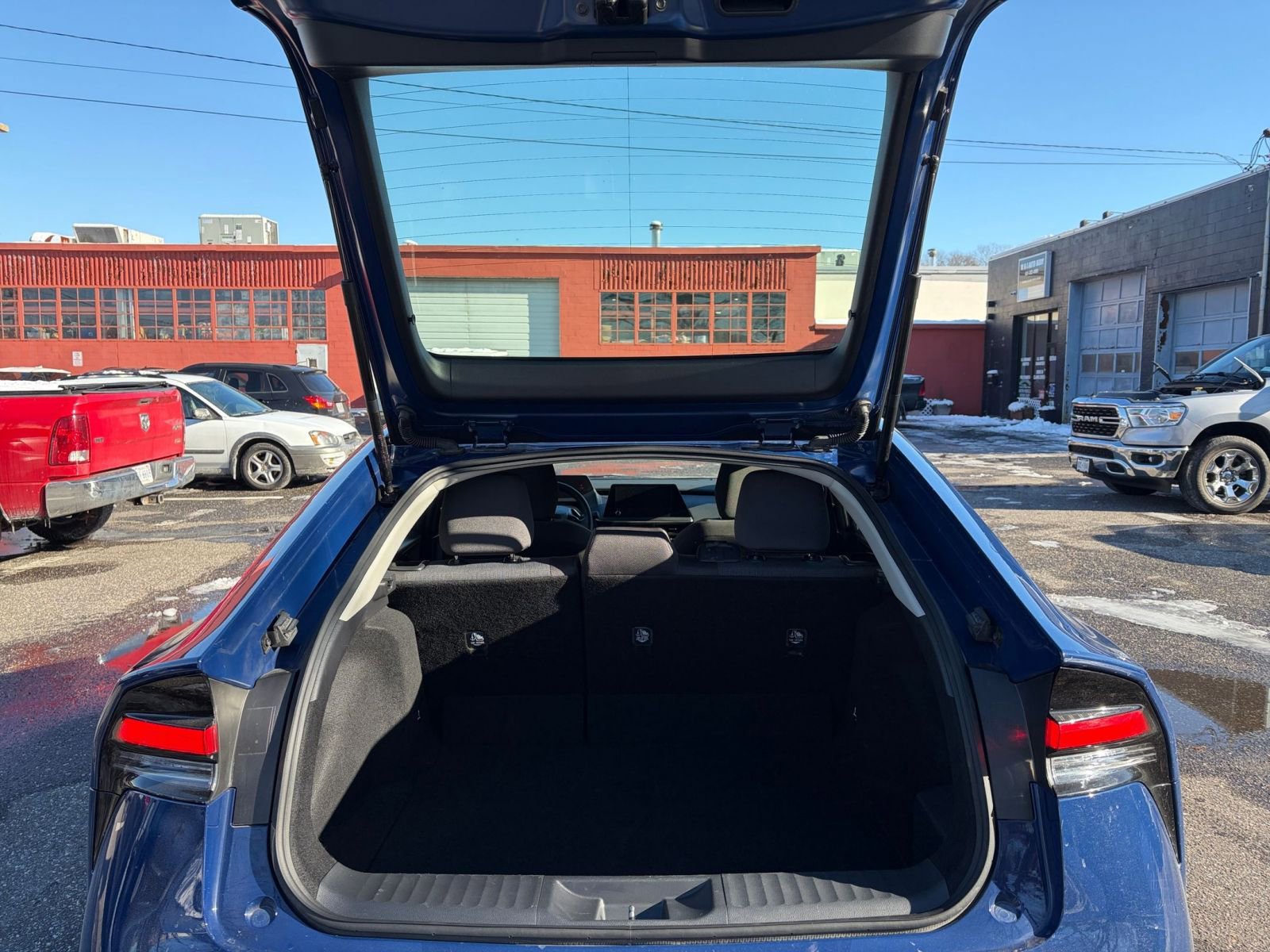 Thumbnail: 2025 Toyota Prius - 29