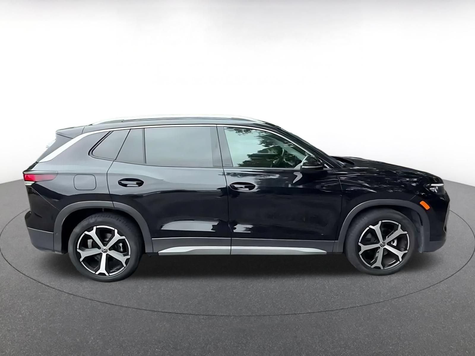 Thumbnail: 2026 Volkswagen Tiguan - 13