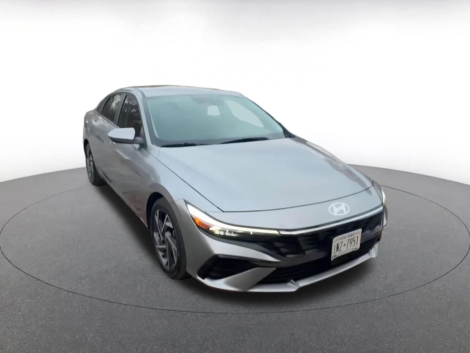 Thumbnail: 2025 Hyundai Elantra - 3