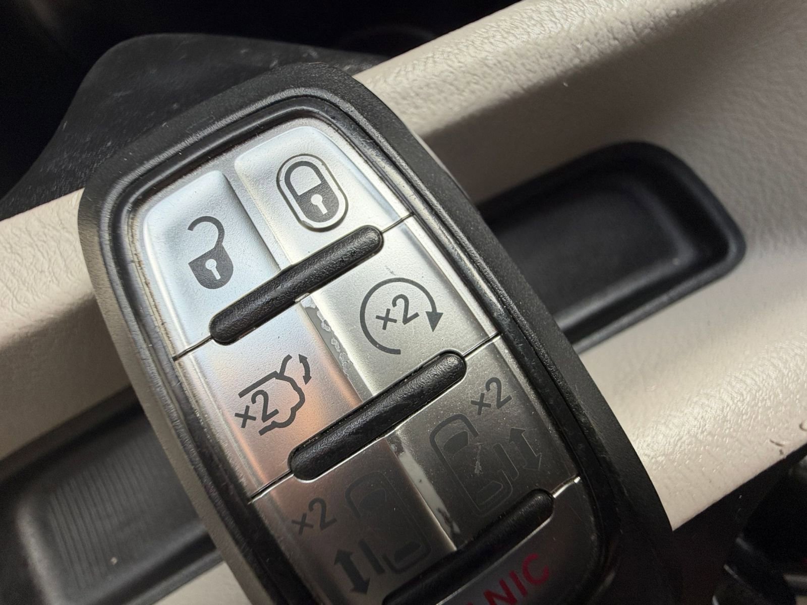 Thumbnail: 2024 Chrysler Voyager - 27