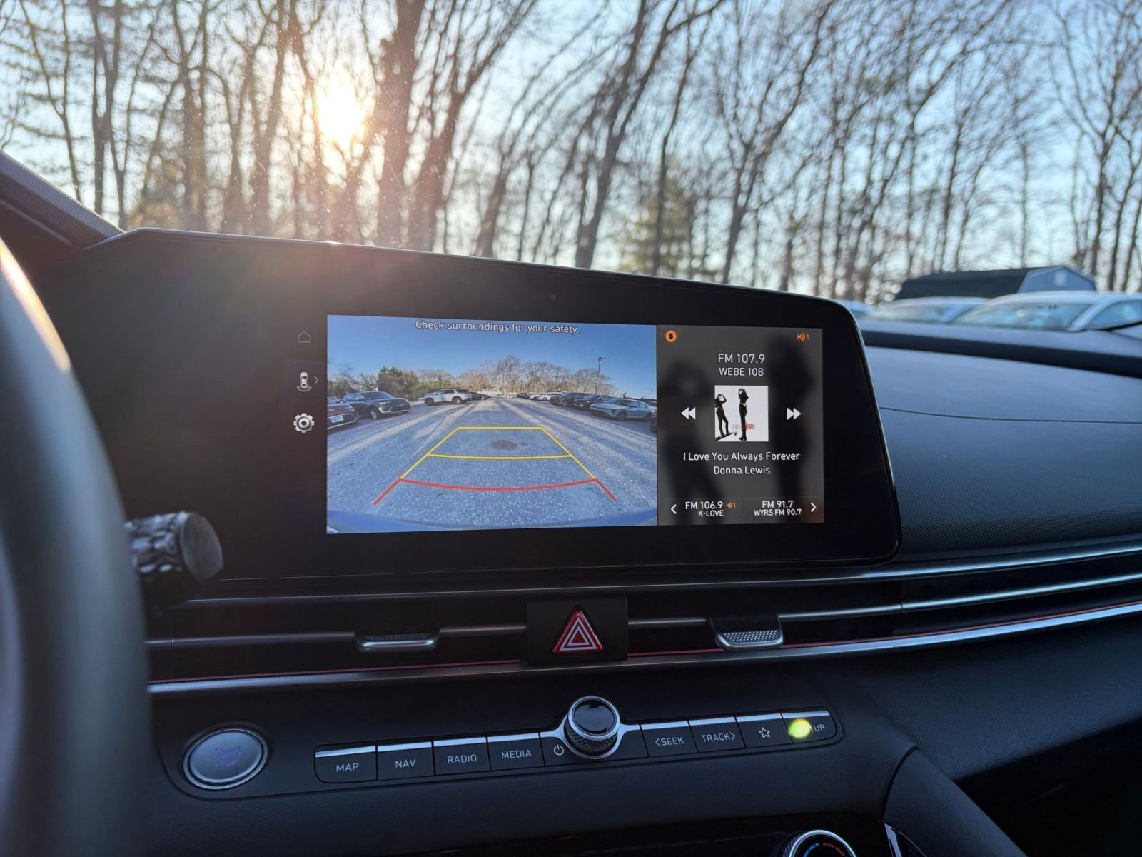 Thumbnail: 2025 Hyundai Elantra - 23