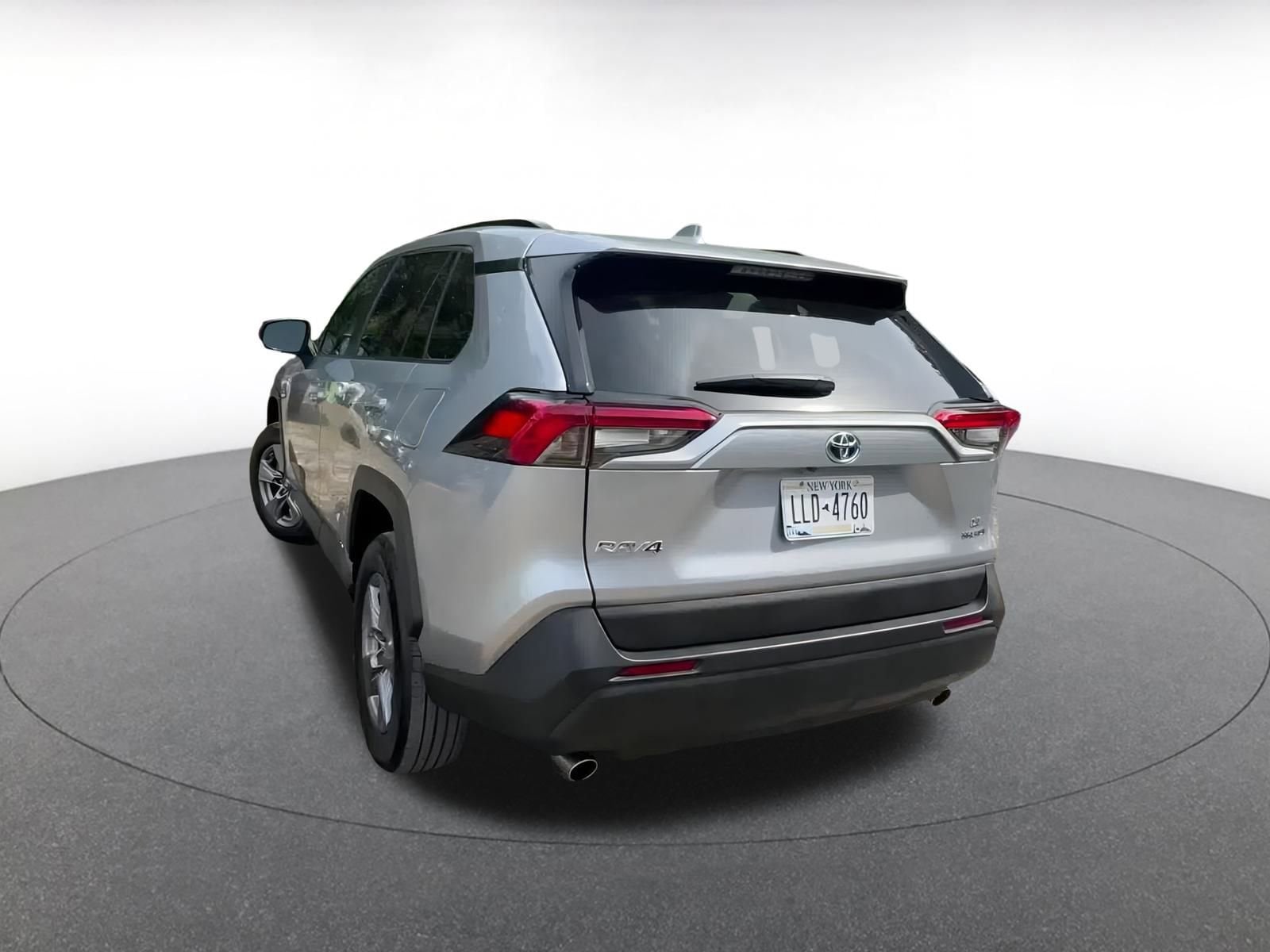 Thumbnail: 2024 Toyota RAV4 - 11