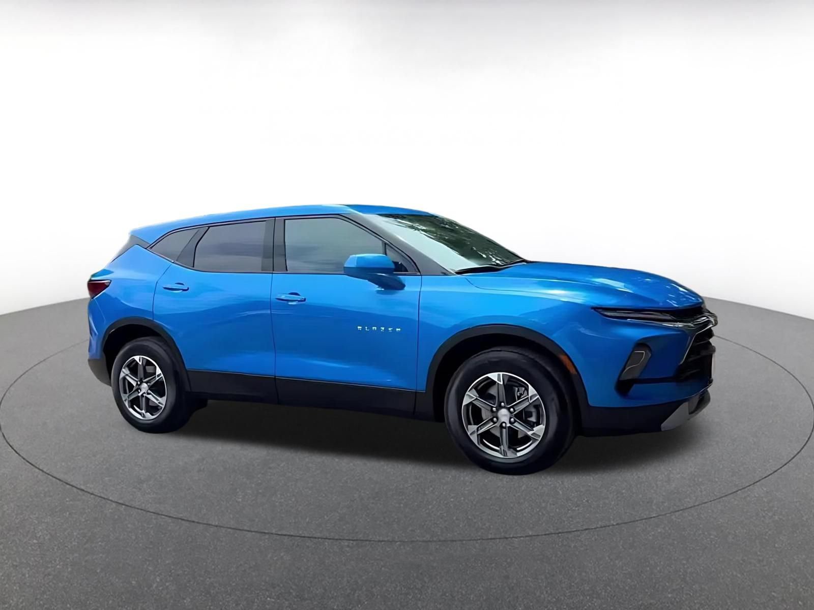 Thumbnail: 2025 Chevrolet Blazer - 2