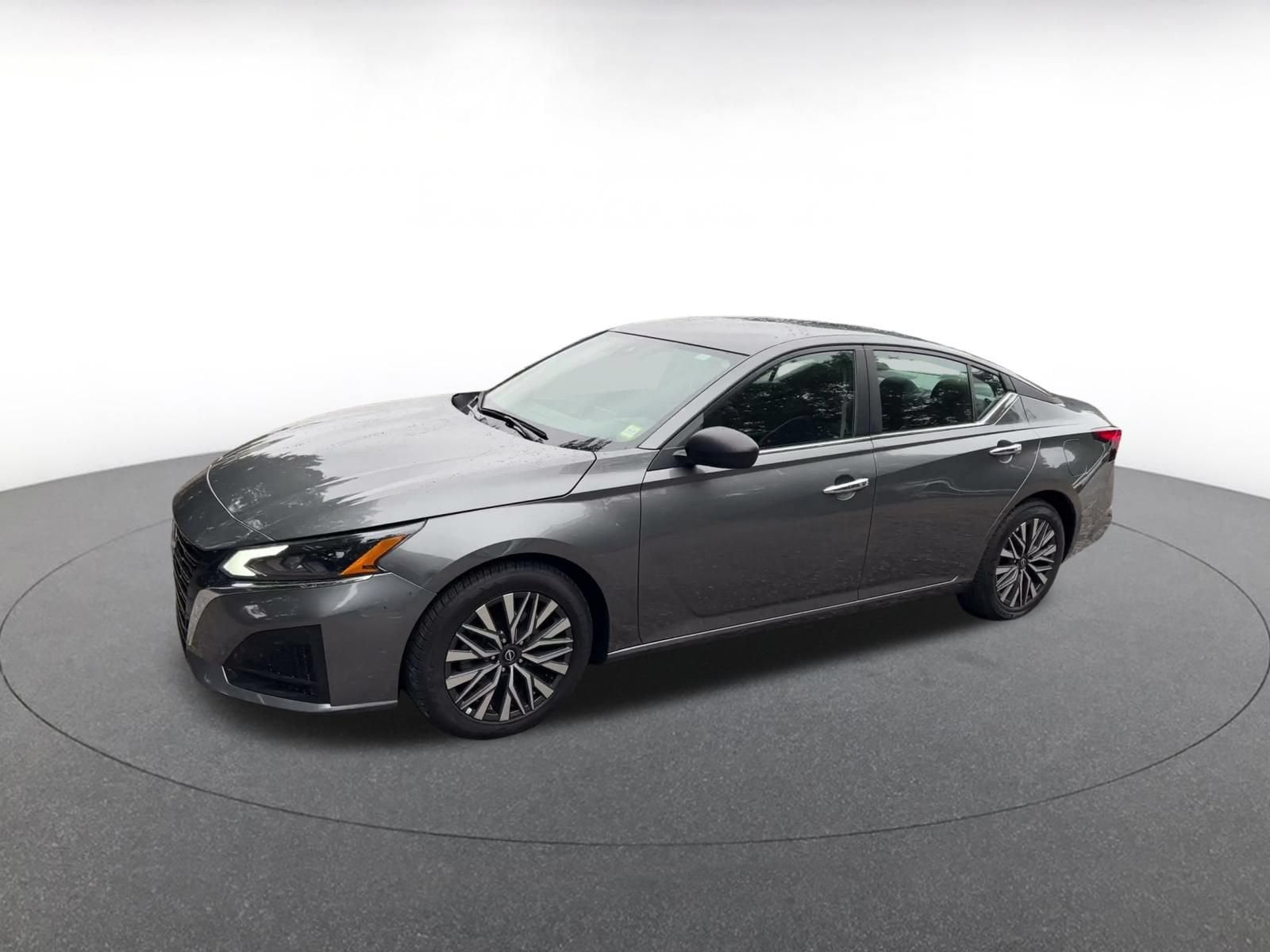 Thumbnail: 2025 Nissan Altima - 6