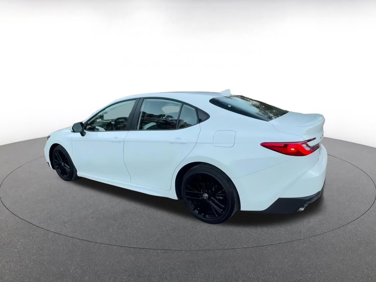 Thumbnail: 2025 Toyota Camry - 10