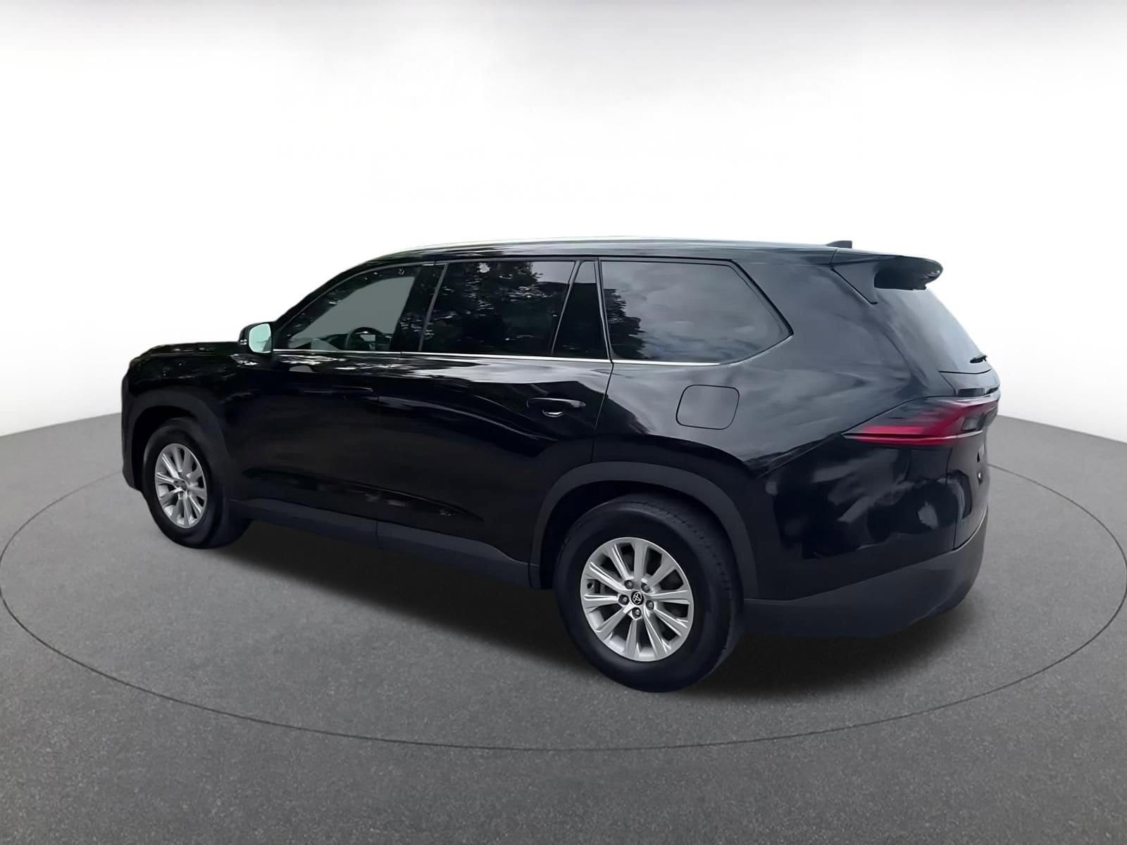 Thumbnail: 2025 Toyota Grand Highlander - 10