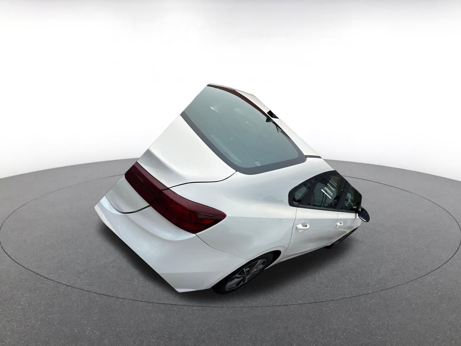 2023 Kia Forte LXS 13