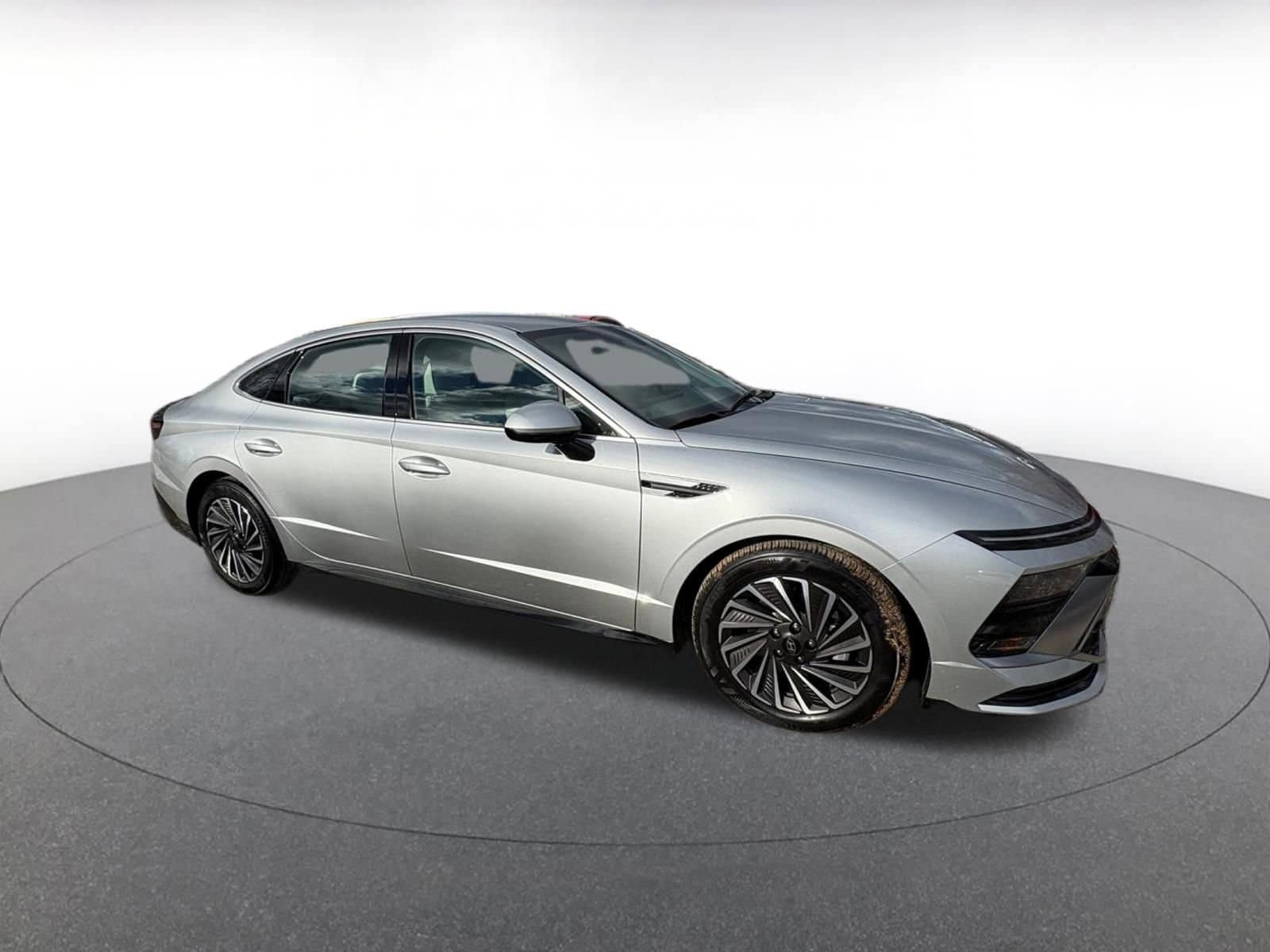 Thumbnail: 2025 Hyundai Sonata - 1