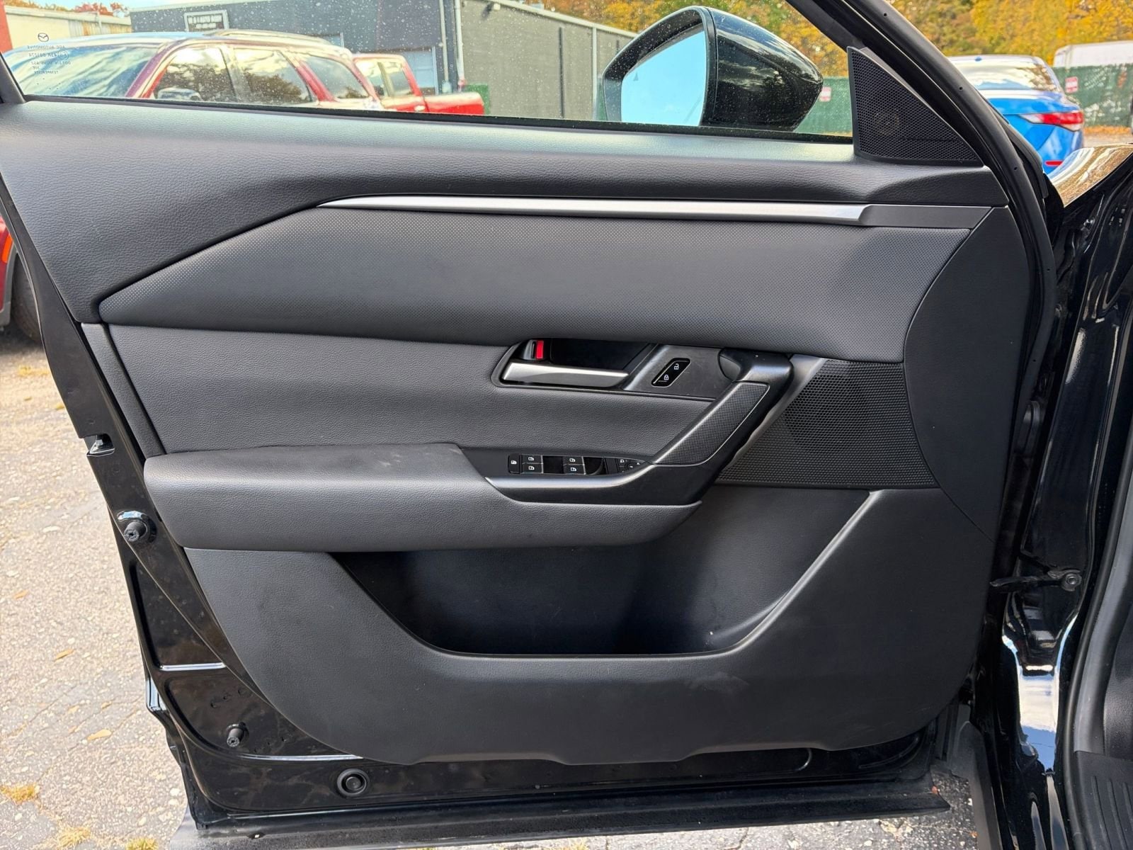 Thumbnail: 2025 Mazda CX-50 - 20