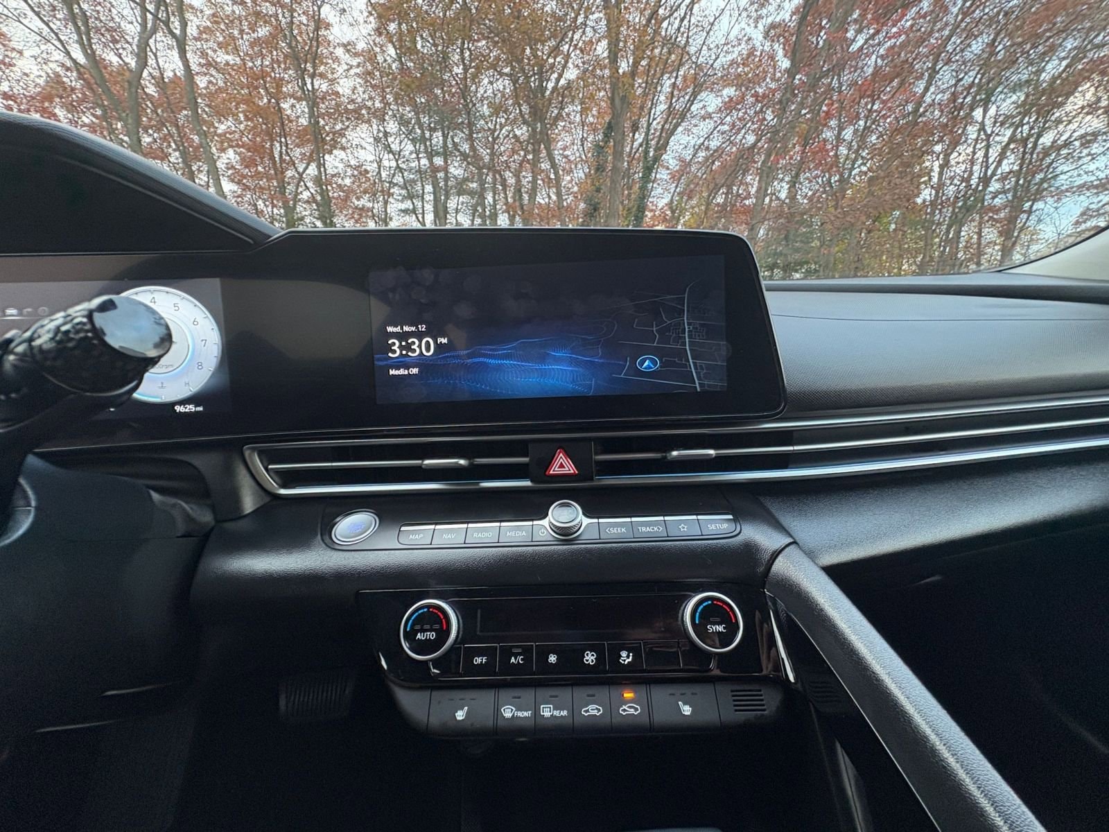 Thumbnail: 2025 Hyundai Elantra - 18