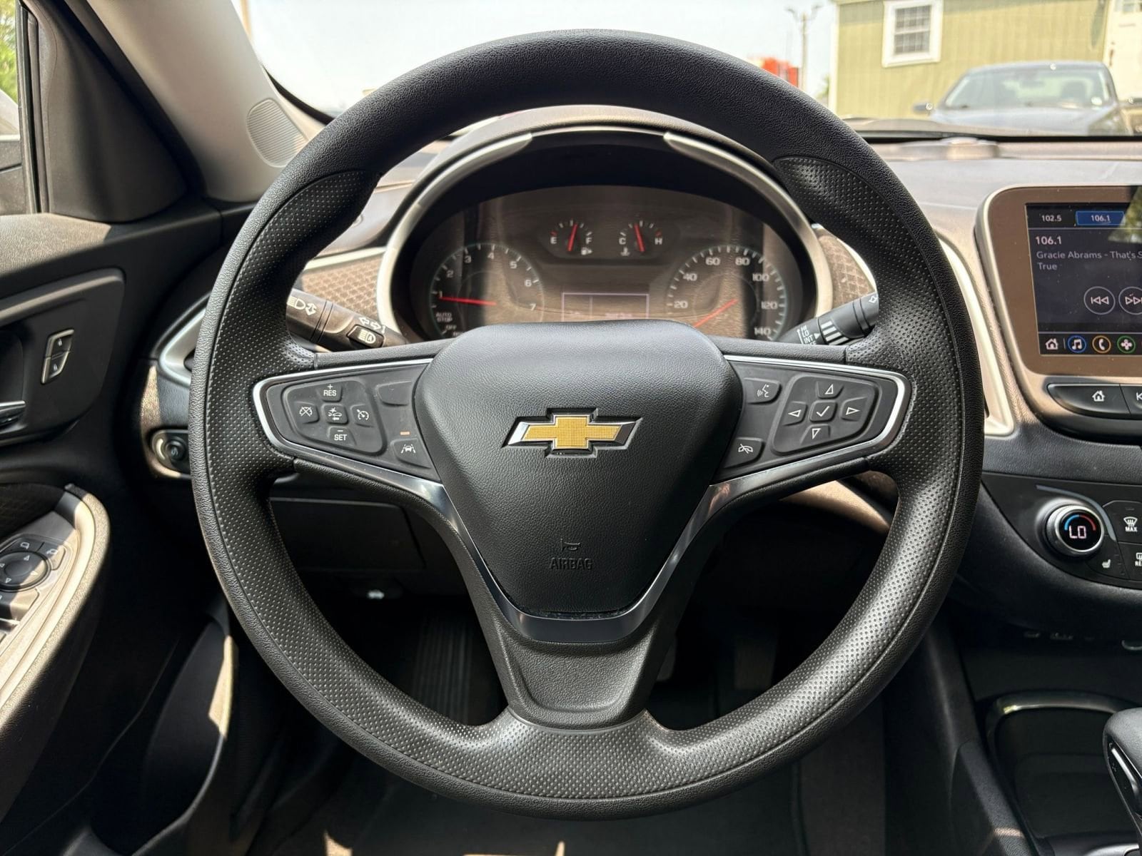 2023 Chevrolet Malibu LT 28
