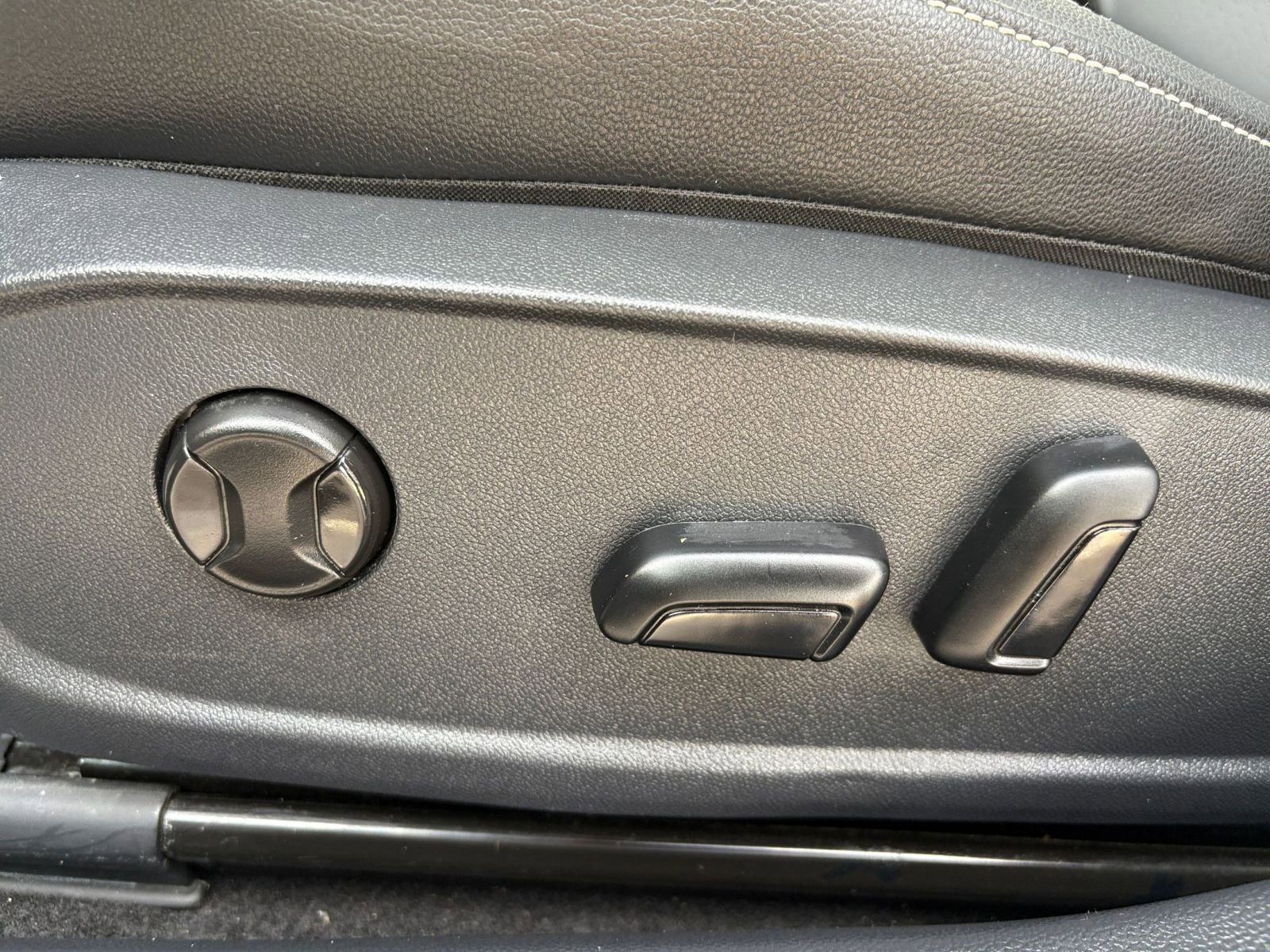 Thumbnail: 2025 Volkswagen Jetta - 23