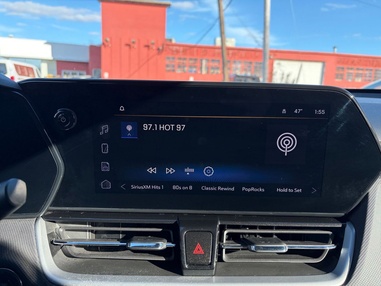 Thumbnail: 2025 Chevrolet TrailBlazer - 21