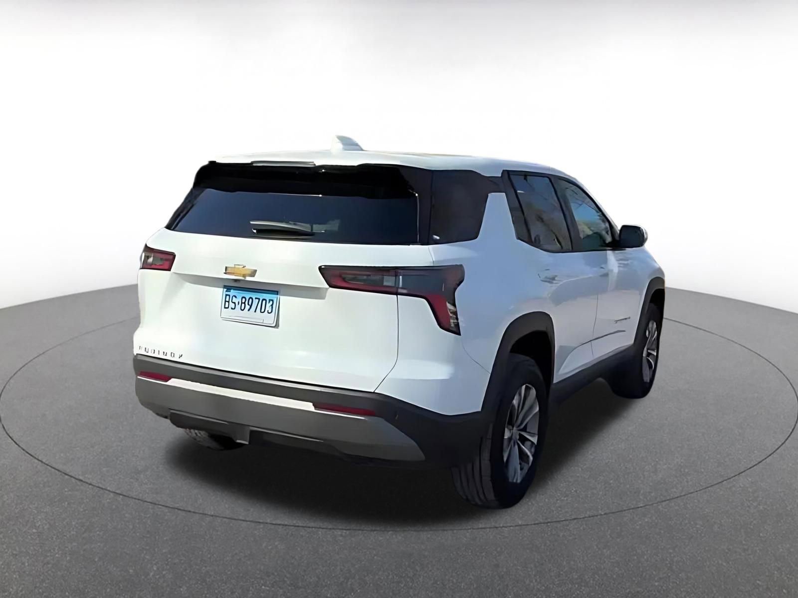 2025 Chevrolet Equinox LT - Photo 14