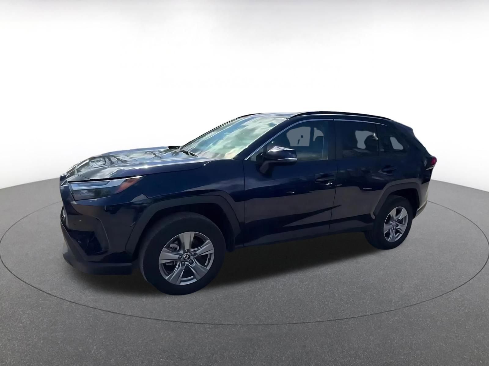 Thumbnail: 2025 Toyota RAV4 - 8