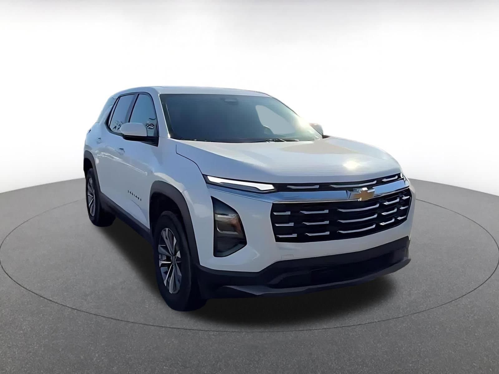 Thumbnail: 2025 Chevrolet Equinox - 3