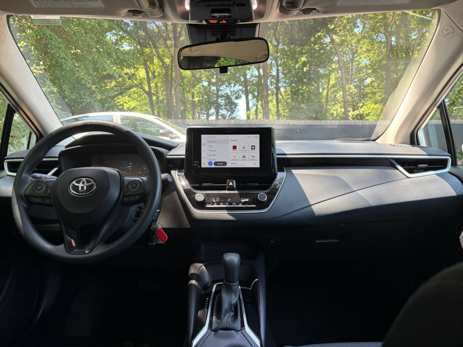 Thumbnail: 2025 Toyota Corolla - 31