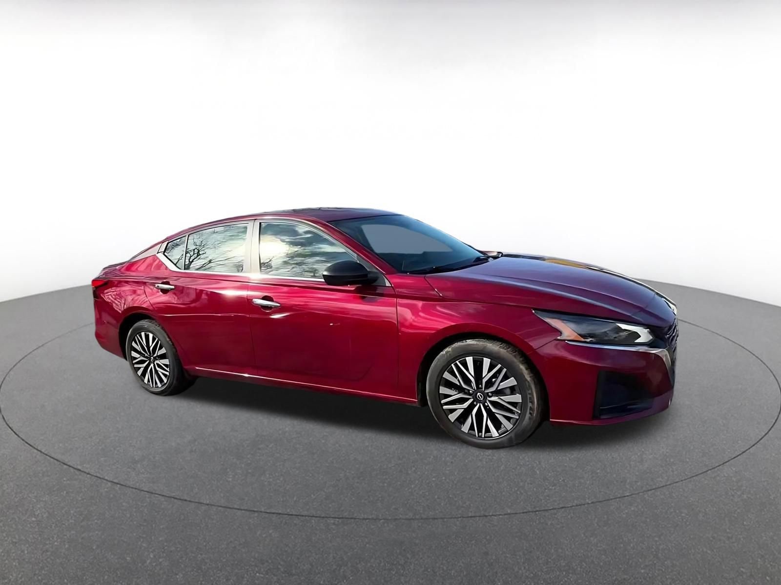 Thumbnail: 2025 Nissan Altima - 2