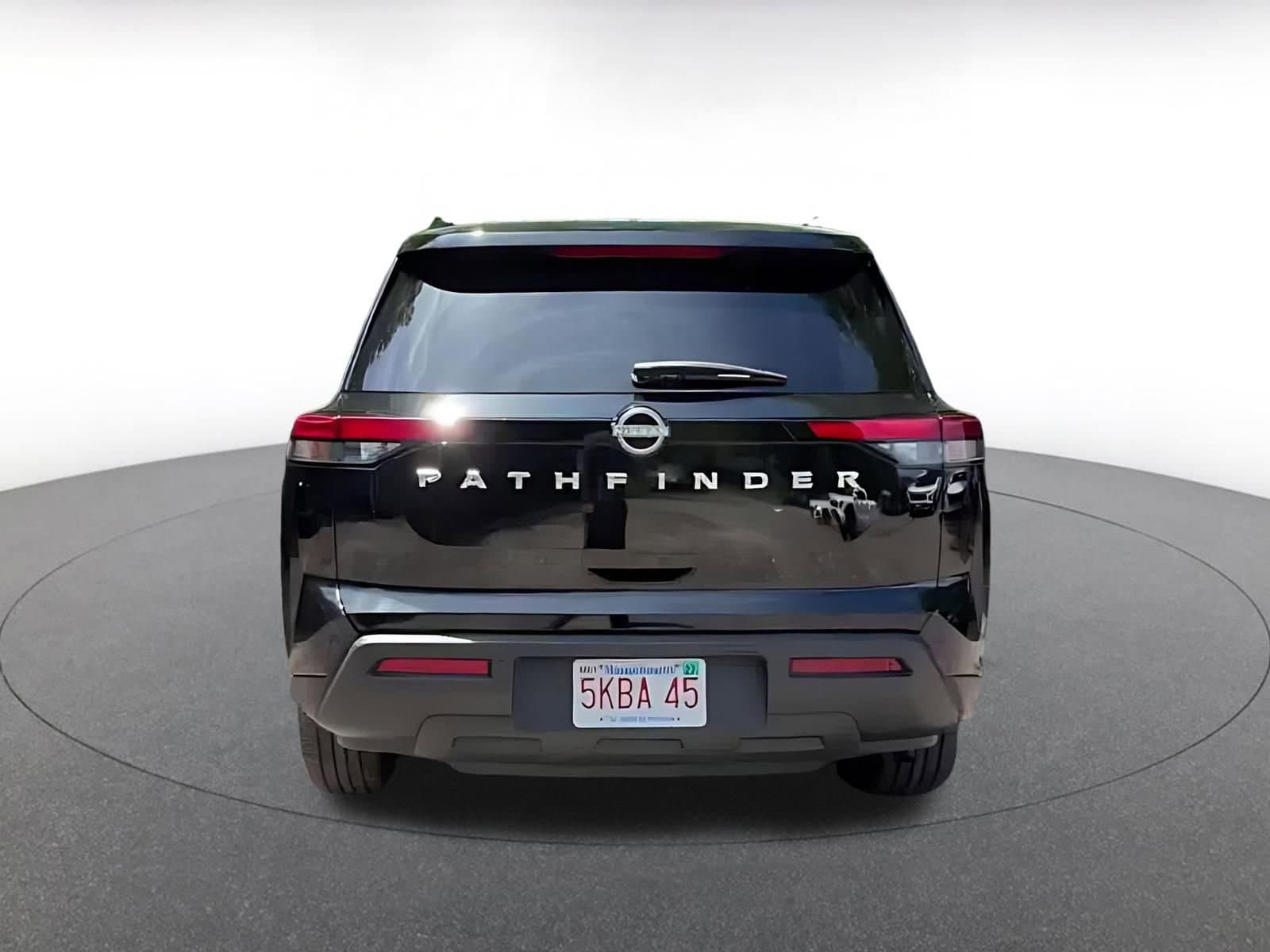 Thumbnail: 2025 Nissan Pathfinder - 12