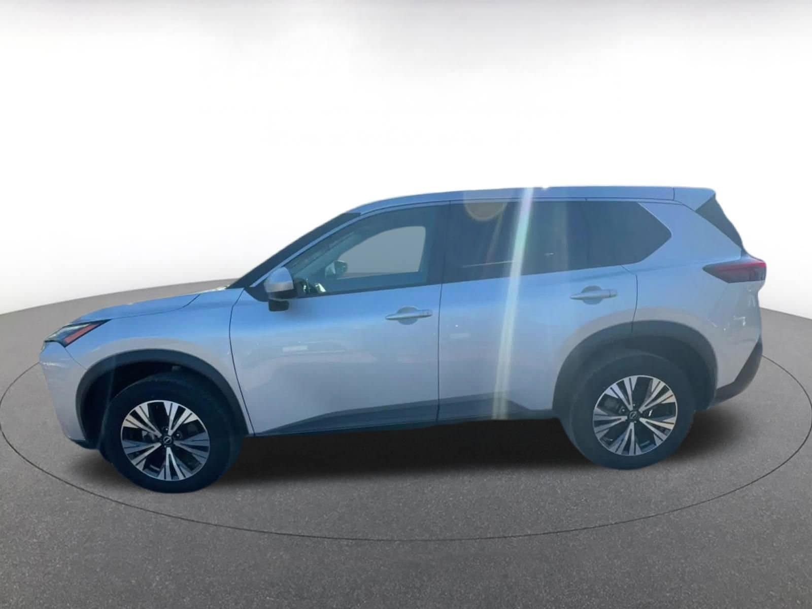 Thumbnail: 2023 Nissan Rogue - 9
