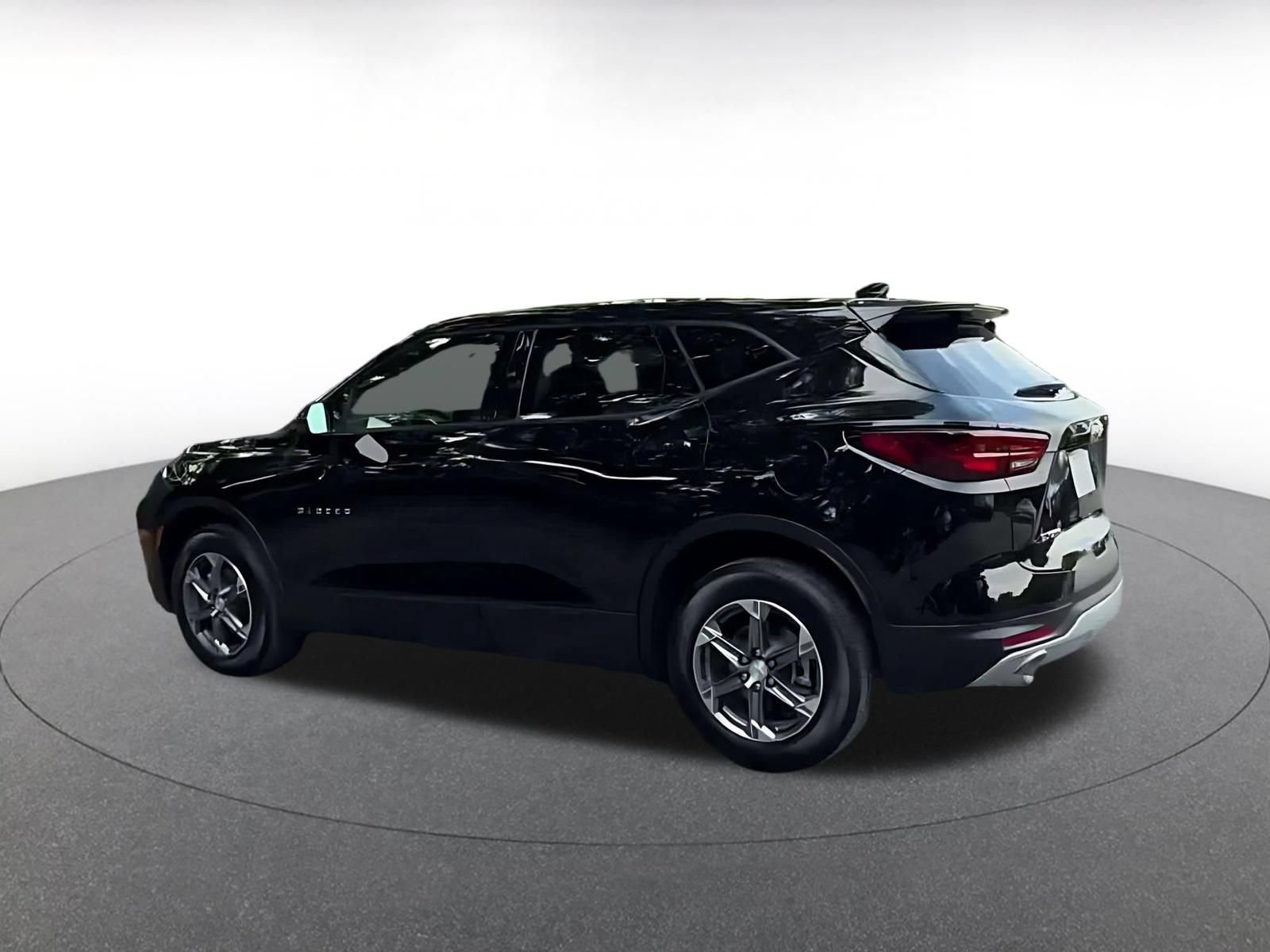 Thumbnail: 2026 Chevrolet Blazer - 8