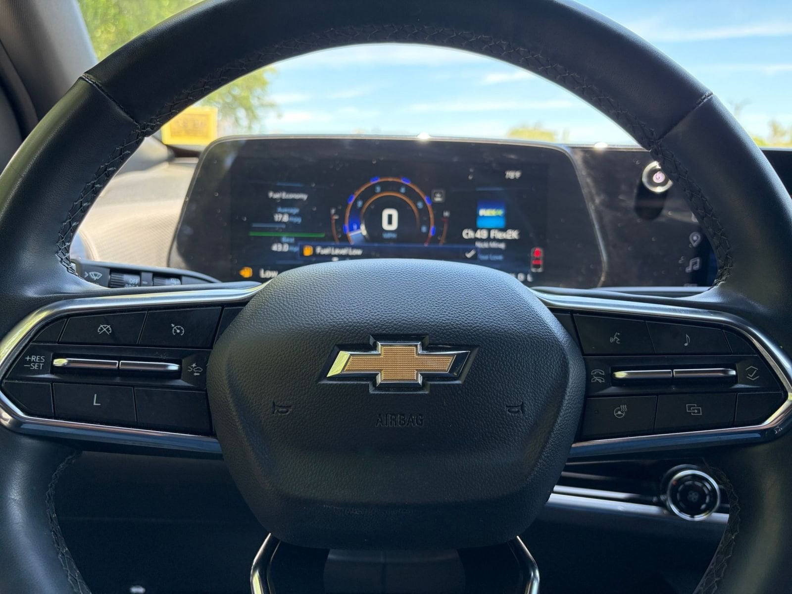 Thumbnail: 2025 Chevrolet Equinox - 28