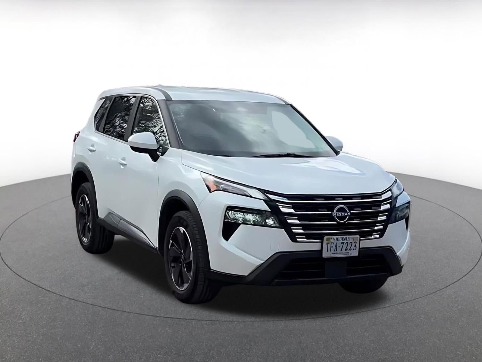 Thumbnail: 2025 Nissan Rogue - 3