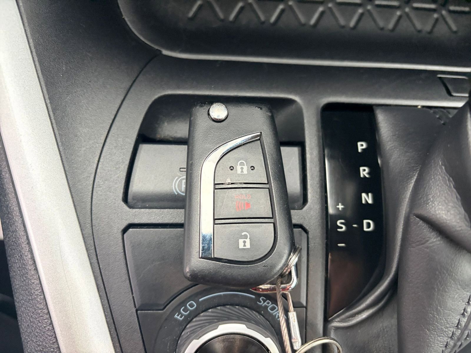 Thumbnail: 2025 Toyota RAV4 - 21