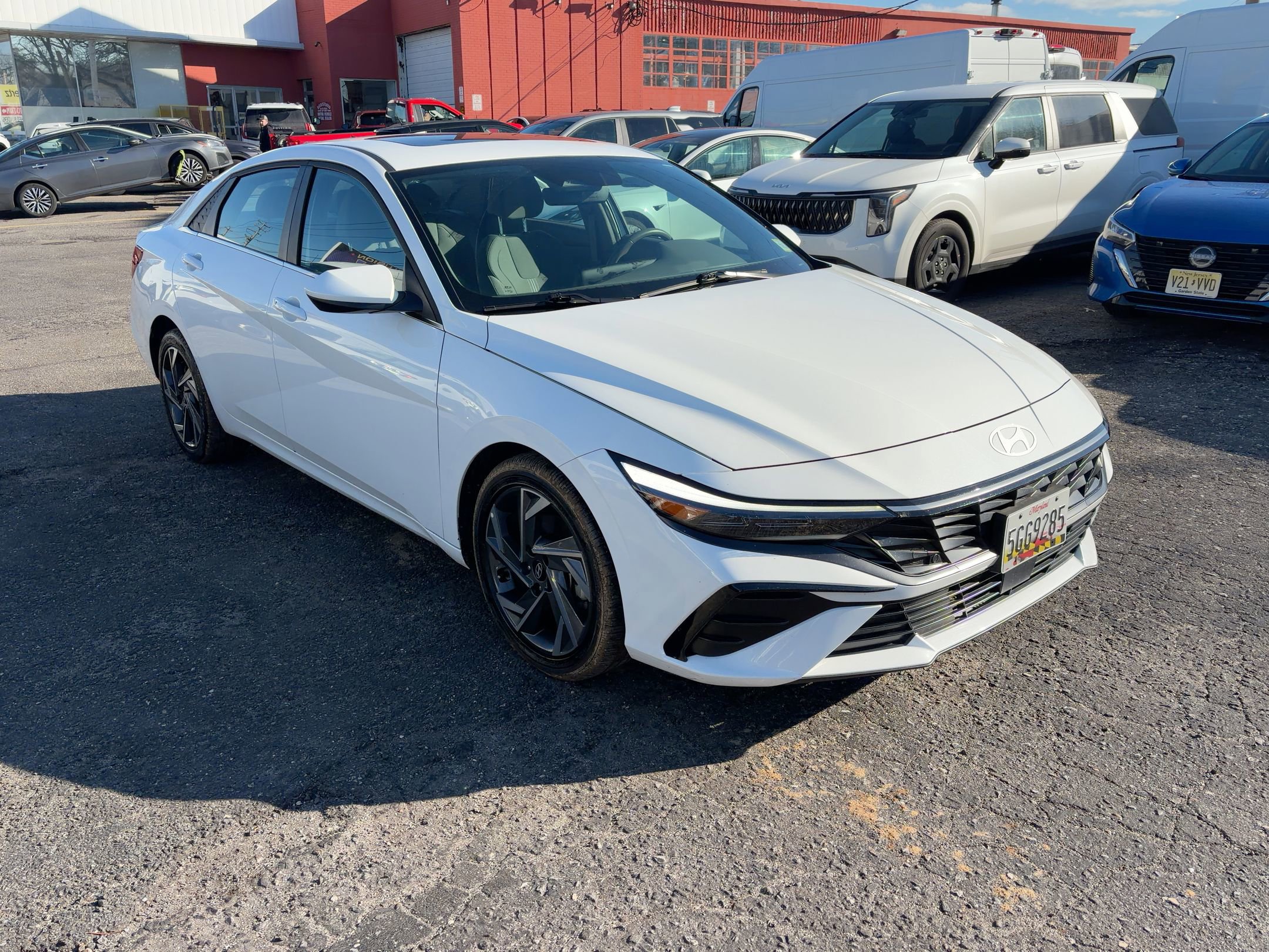 Thumbnail: 2025 Hyundai Elantra - 20