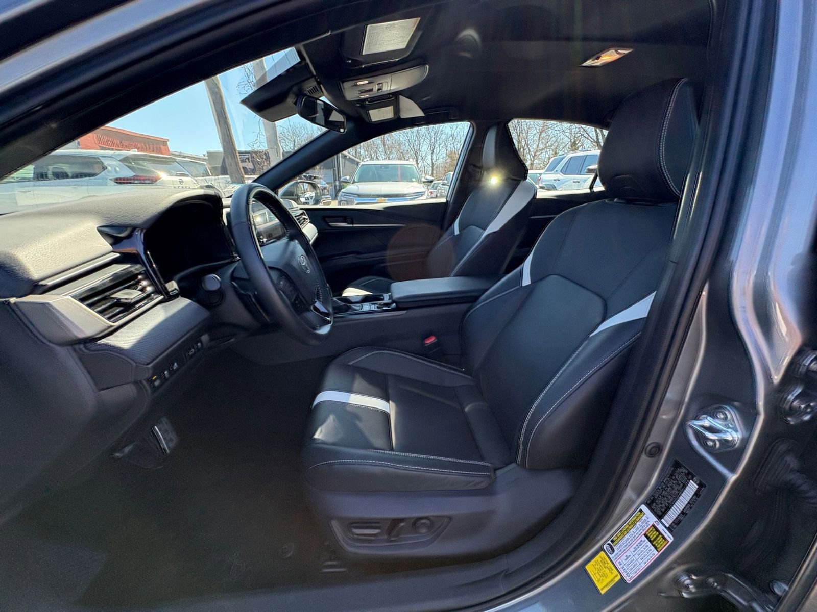 Thumbnail: 2025 Toyota Camry - 23