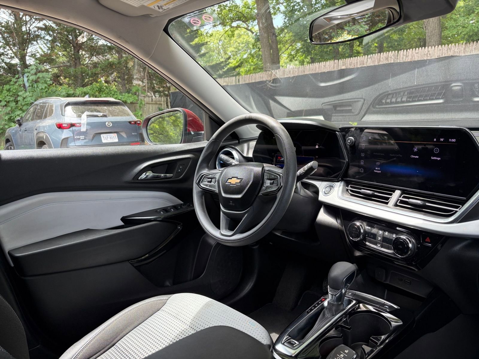 Thumbnail: 2025 Chevrolet Trax - 33