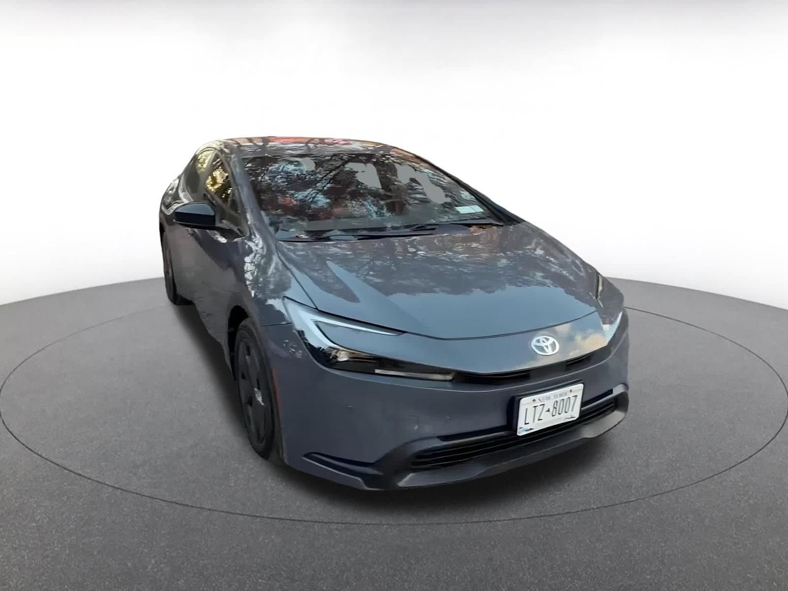 Thumbnail: 2025 Toyota Prius - 3