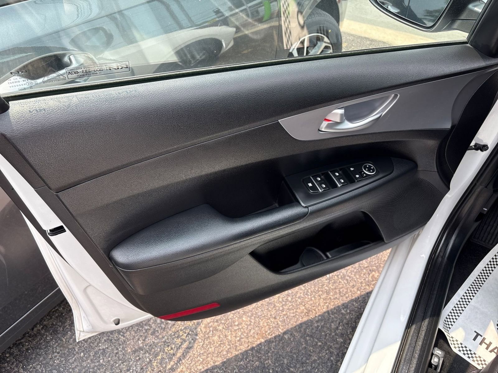 2023 Kia Forte LXS 23
